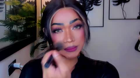 xxasian_goddessxx online show from April 9, 8:42 am