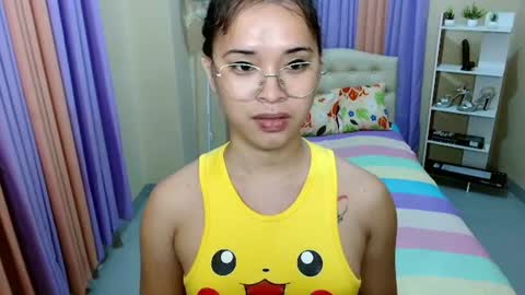 CHLOES ROOM online show from August 5, 5:10 pm