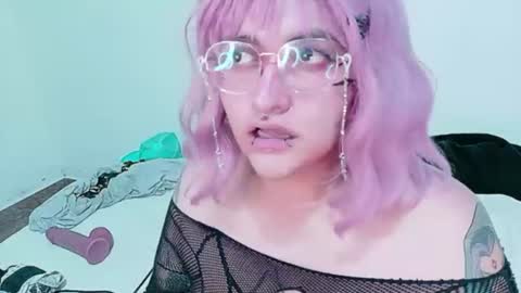 xxgreengoodxx online show from July 23, 12:35 am
