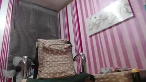 xxrowenatastycockforyouxx online show from February 21, 2:47 am