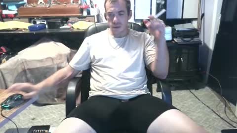 Snapshot of xxscubastevexxx chatting on October 23, 7:32 am xxScubaStevexx online show from October 23, 7:32 am