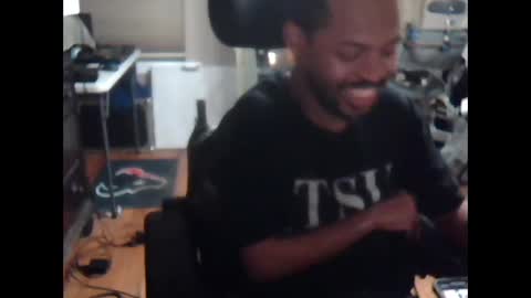 xxxonwheelz online show from November 7, 6:38 am