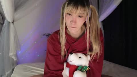 July and Fer online show from December 15, 8:54 am