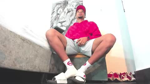 Sr. Y0ung Master online show from November 21, 3:04 am