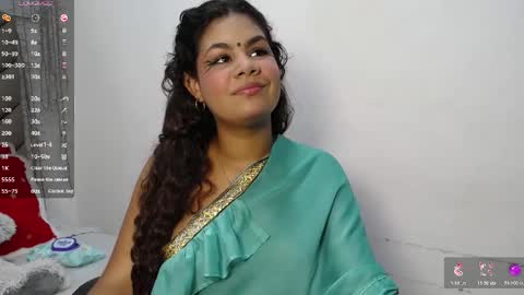 yazhini online show from February 25, 12:09 pm