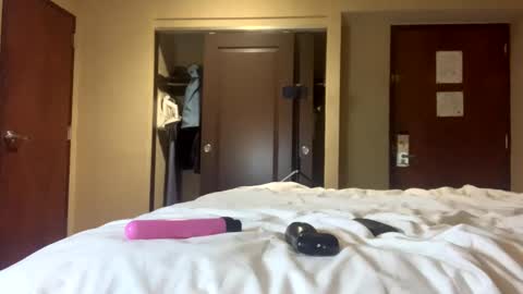 yafavestuntdick online show from November 2, 8:14 am