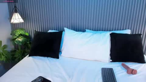 Yalezka online show from April 22, 5:14 am