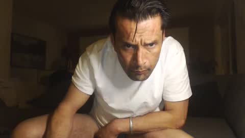 yallayalla1806 online show from April 12, 10:25 pm