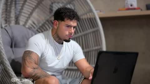 yamp sambrano online show from April 21, 10:06 pm