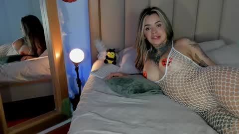 YANDRA CELIS online show from October 19, 3:22 am