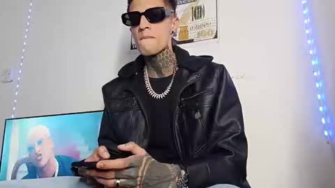 Yan online show from February 21, 7:33 am