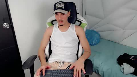 DANILO P online show from November 17, 4:48 am