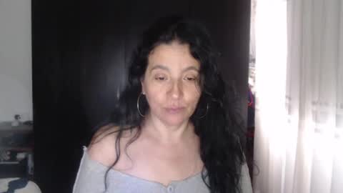 yasmin_love85 online show from December 17, 6:42 pm