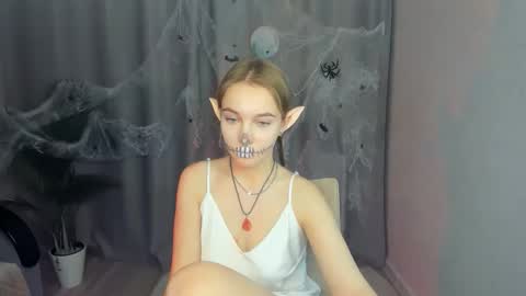 Snapshot of yasminasage chatting on October 31, 6:41 pm Yasmina online show from October 31, 6:41 pm