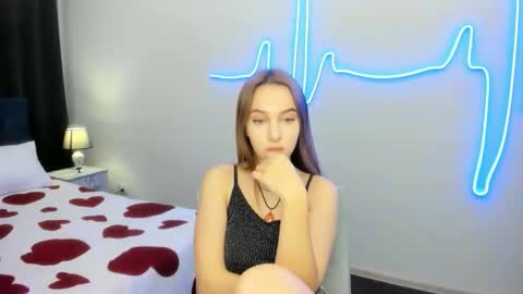 Snapshot of yasminasage chatting on October 18, 6:45 pm Yasmina online show from October 18, 6:45 pm