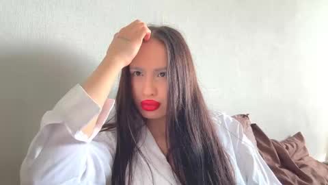 Yasmin online show from May 6, 12:44 pm