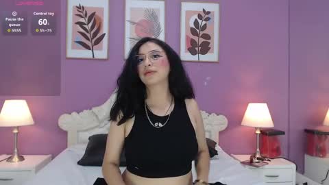 Yaya  online show from May 15, 12:35 pm