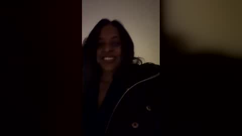 yazzybae3 online show from December 21, 12:33 pm