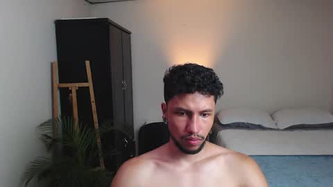 yeff online show from April 2, 11:44 pm