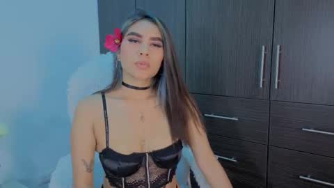 Snapshot of yeli_amber3 chatting on September 13, 9:50 pm Yeli Amber online show from September 13, 9:50 pm