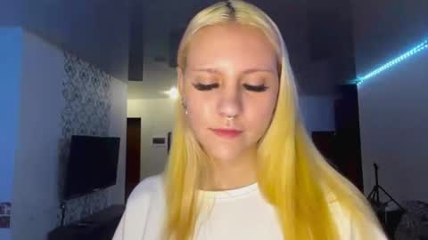 Lana online show from July 25, 6:17 pm