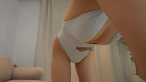 Amy online show from April 22, 4:25 pm