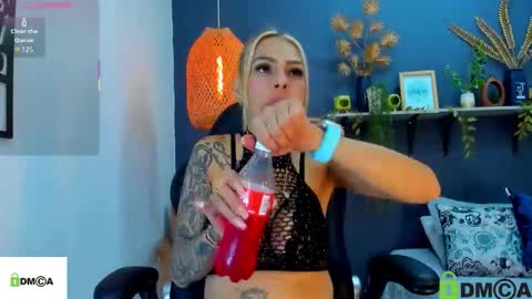 yessika_parker online show from October 17, 2:59 am