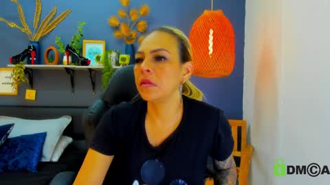 yessika_parker online show from March 24, 9:15 am