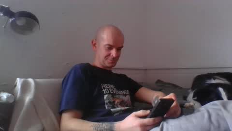 yewloo online show from February 1, 1:41 pm