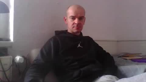 yewloo online show from March 1, 9:02 am