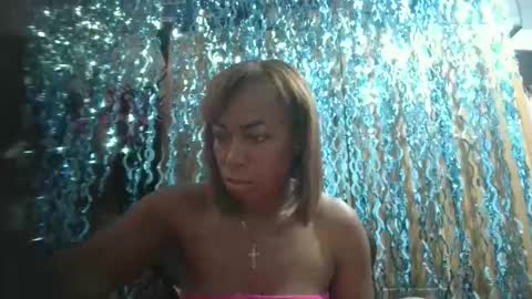 yilizalove_14 online show from December 19, 7:09 pm