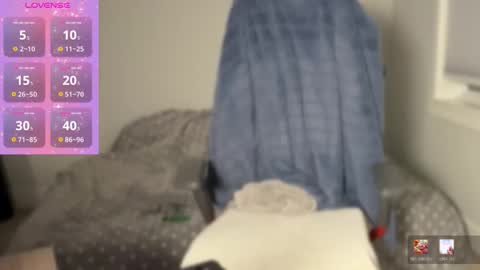 yngdesire1 online show from February 15, 7:51 am