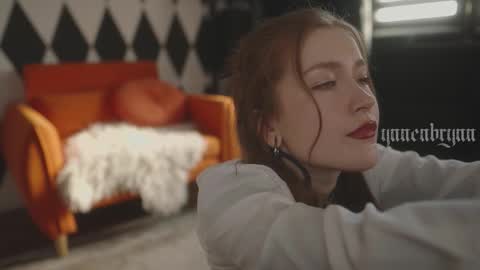 ynnenbrynn online show from February 3, 6:22 am