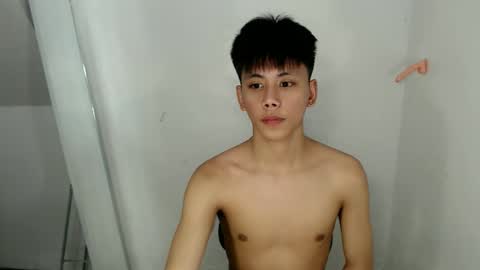 ynotyu online show from April 25, 12:35 am