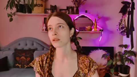 yoka_paradoxxx online show from June 26, 12:43 pm