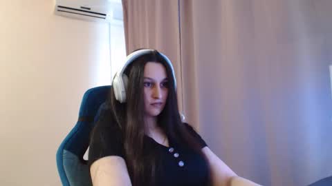 Sophie online show from March 25, 2:24 pm