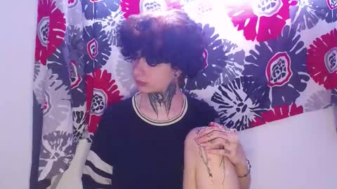 Little Mike Independent model online show from March 8, 6:23 pm