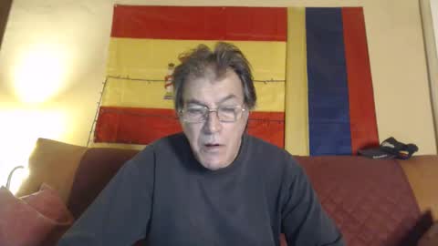 Snapshot of yosep44 chatting on October 9, 5:57 am yosep online show from October 9, 5:57 am