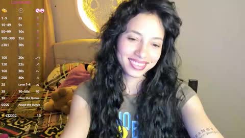 mia3 online show from March 23, 11:43 pm