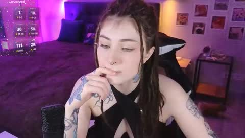 your gabby online show from November 1, 1:10 pm