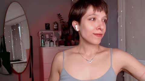 Snapshot of your_hot_ex chatting on October 22, 1:35 pm Alex and Kris long hair online show from October 22, 1:35 pm