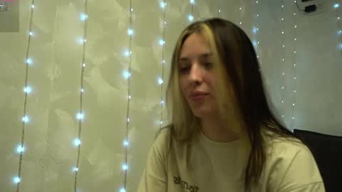 Meri  online show from April 20, 7:39 pm