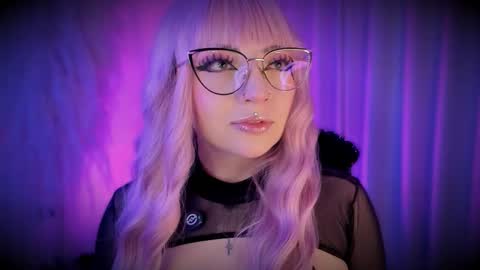 Cami independent model online show from March 22, 4:49 am