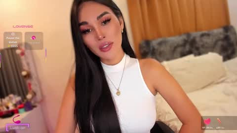 Miss Larah online show from February 20, 4:01 am