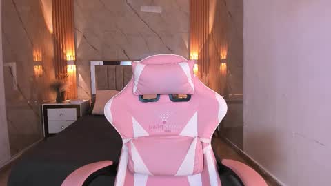 Salome online show from March 21, 7:40 pm