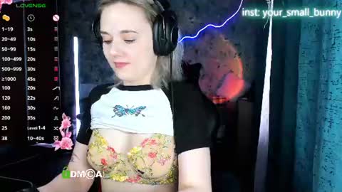 Molly online show from June 22, 3:25 am