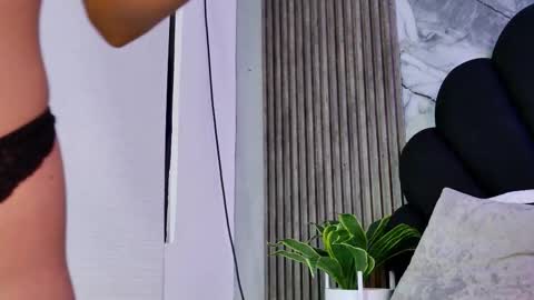 your_submissive_ online show from February 11, 8:12 pm