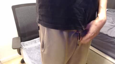 hornyedging online show from April 19, 2:01 am