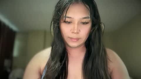 yourfairy_amoreen online show from December 16, 10:16 pm