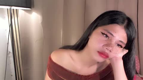 Vivian online show from April 22, 2:52 am